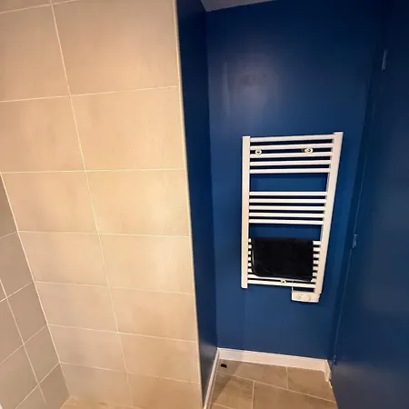 Joli Climatise A 5min Du Port 马瑟伊兰
